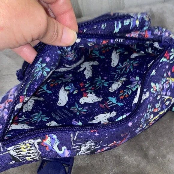 0804 Vera Bradley Harry Potter Sling Bag - Picture 6 of 7